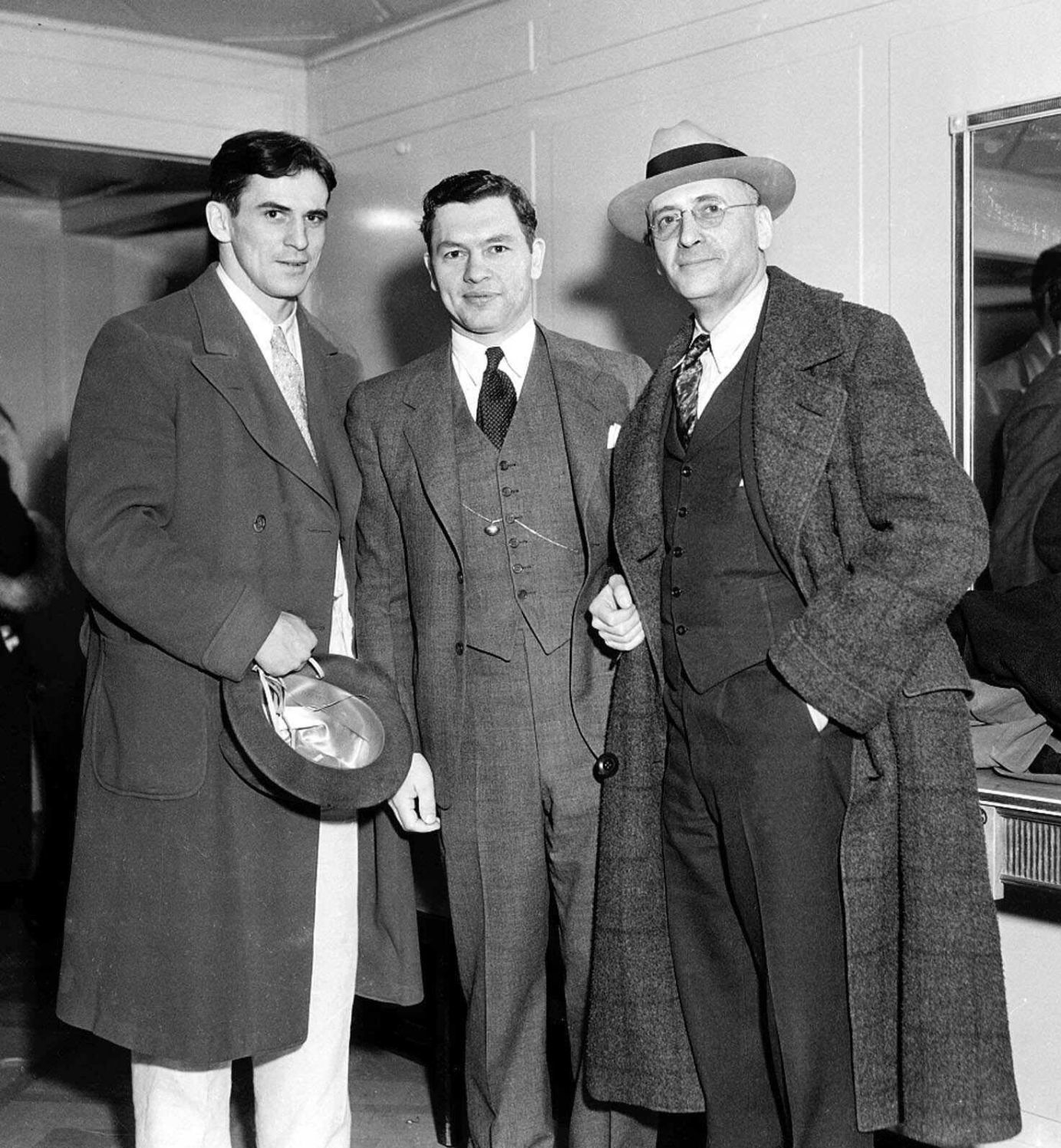 Heading to Honolulu in 1932